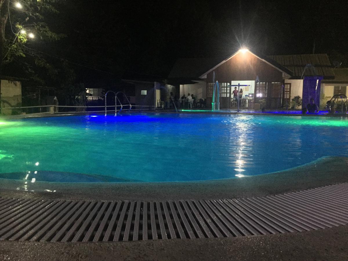 Tay Lelong'S Pension House Тейтей Екстер'єр фото