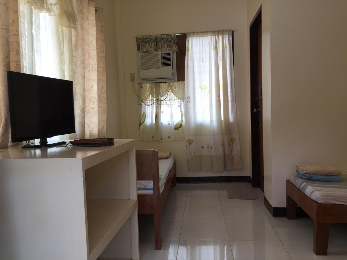 Tay Lelong'S Pension House Тейтей Екстер'єр фото