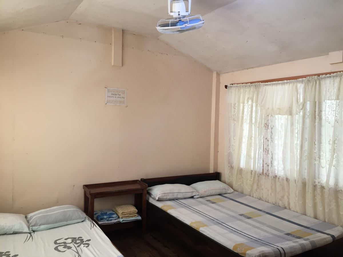 Tay Lelong'S Pension House Тейтей Екстер'єр фото