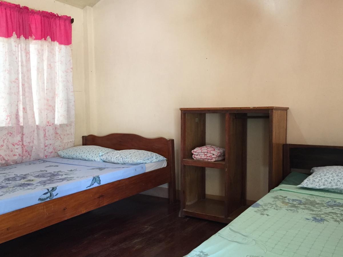 Tay Lelong'S Pension House Тейтей Екстер'єр фото